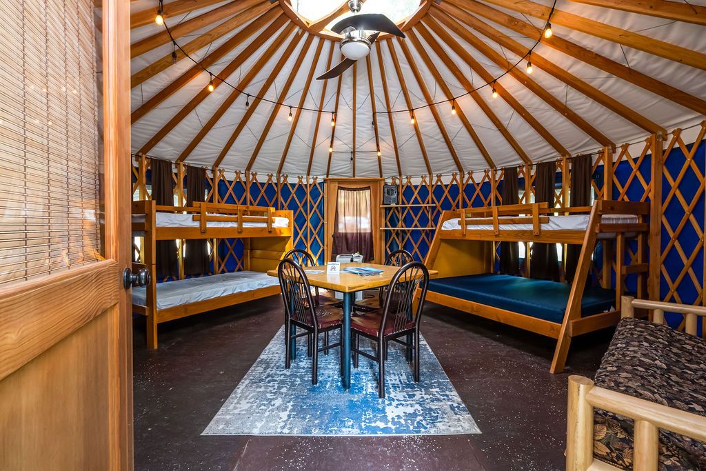 Yurt-Interior-Green_960x643